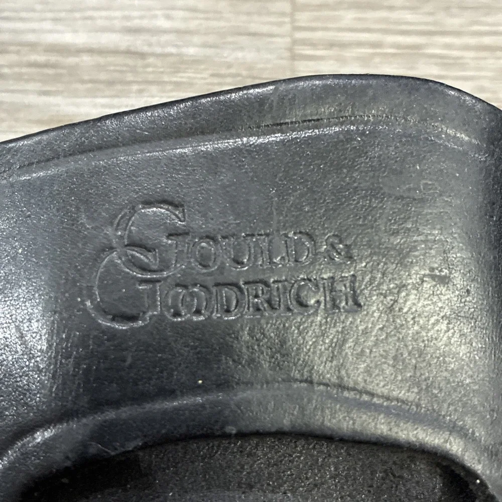 Gould & Goodrich B801 195 Gun Holster